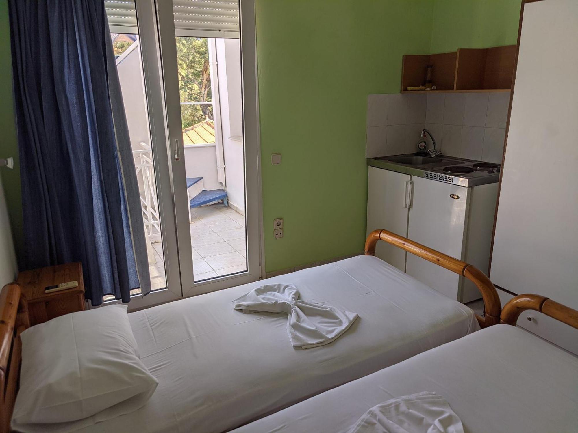 Elena Studios Tarti Exteriér fotografie